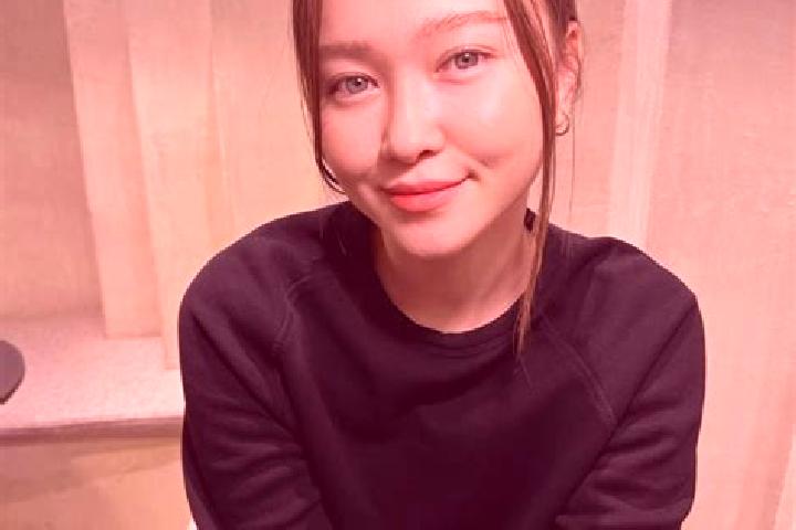 Nova, 35, a chestnut blue-eyed asian companion based in Beauvais-sur-Matha. Offering Girlfriend Experience, Domination, Striptease. Available for incall and ...