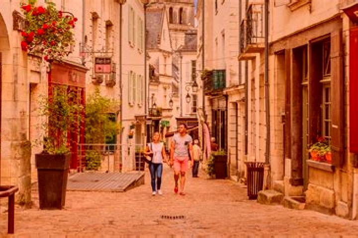 Nova, 35 — Escort in Brehemont, France