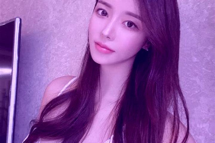Nova, 35 — Escort in Cunliji, China