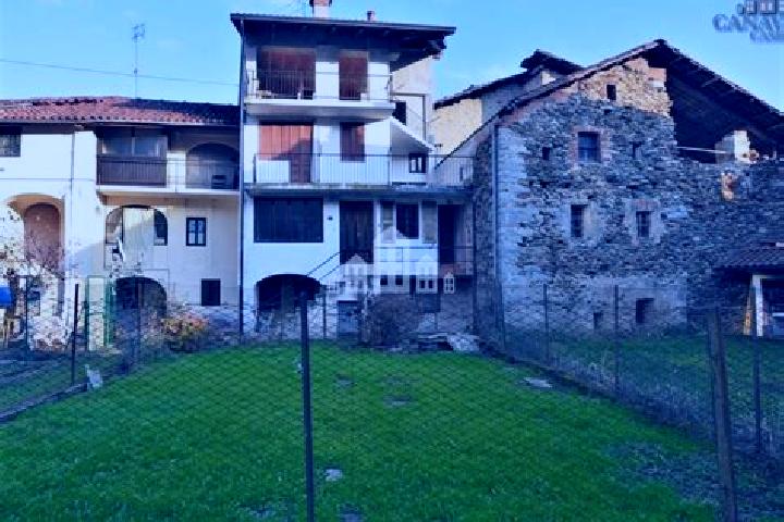 Nova, 35 — Escort in Issiglio, Italy