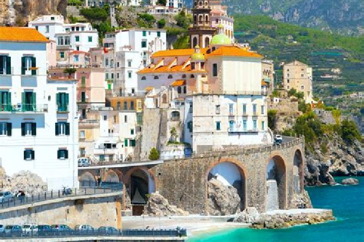 Nova, 35 — Escort in Sori, Italy