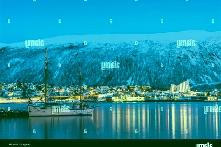 Nova, 35 — Escort in Tromsdalen, Norway