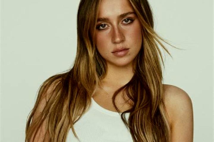 Nova, 36, a black dark-eyed caucasian companion based in Chiesa di Macra. Offering Couples, Party Girl. Available for incall and outcall, day and evening dates.