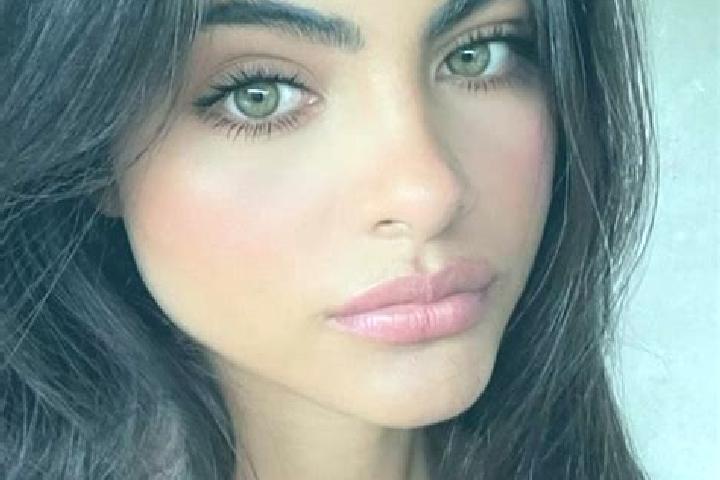 Nova, 36, a black hazel-eyed asian companion based in Vipperod. Offering Tantra, OWO. Available for incall and outcall, day and evening dates.