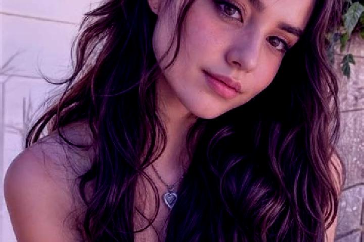 Nova, 36, a black hazel-eyed middle eastern companion based in Beausemblant. Offering Party Girl, Fetish, BDSM. Available for incall and outcall, overnight b...