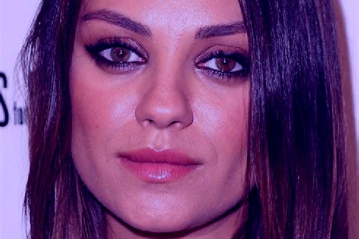 Nova, 36, a brunette hazel-eyed caucasian companion based in Mosheim. Offering Deep French Kissing, Travel Companion, Dinner Date, Striptease, BDSM. Availabl...
