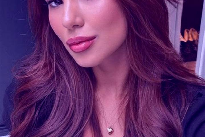 Nova, 36, a chestnut brown-eyed latina companion based in Flawinne. Offering Couples, Erotic Massage, Duos, BDSM. Available for incall and outcall, overnight...