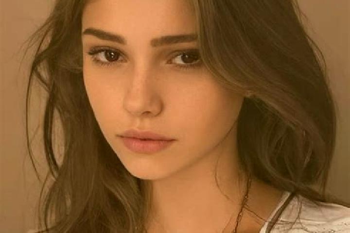 Nova, 36, a chestnut dark-eyed slavic companion based in Greifensee / Ocht. Offering Domination, Deep French Kissing, CIM, OWO, Massage. Available for incall...