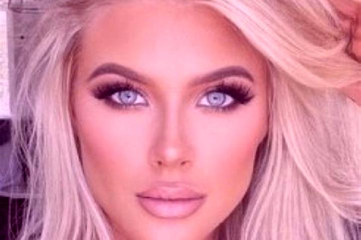 Nova, 36, a platinum blonde hazel-eyed caucasian companion based in Maciel. Offering GFE, Tantra, Couples, Erotic Massage, CIM. Available for incall and outc...