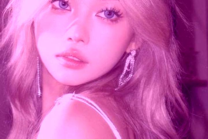 Nova, 37, a blonde blue-eyed asian companion based in Lugus. Offering Roleplay, Deep French Kissing, Massage, Erotic Massage. Available for incall and outcal...