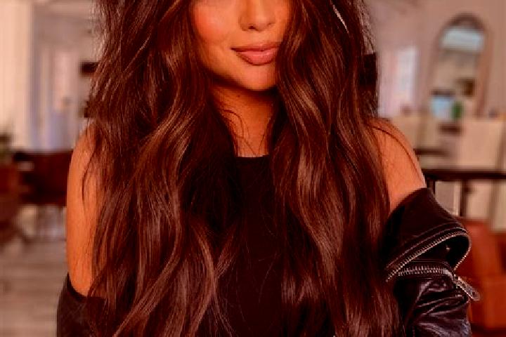 Nova, 37, a brunette dark-eyed slavic companion based in Naydenovka. Offering OWO, Duos, Girlfriend Experience, Roleplay. Available for incall and outcall, d...