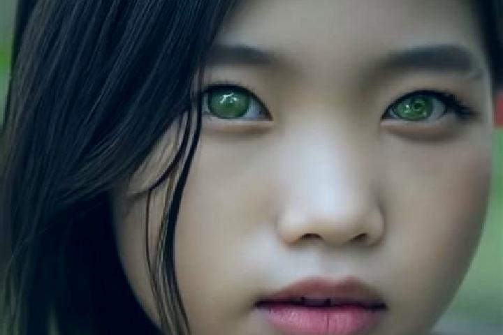 Nova, 37, a red green-eyed asian companion based in Sigloy. Offering OWO, CIM, Overnight, Couples, Prostate Massage. Available for incall and outcall, overni...