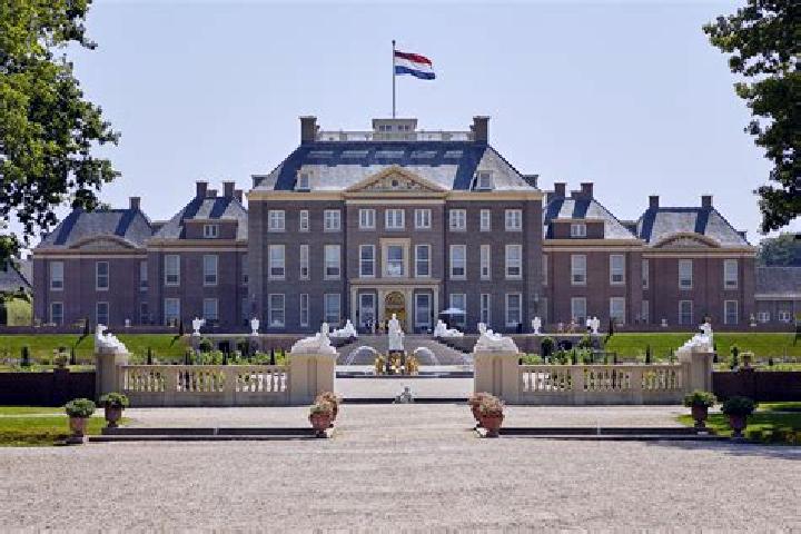 Nova, 37 — Escort in Het Loo, Netherlands