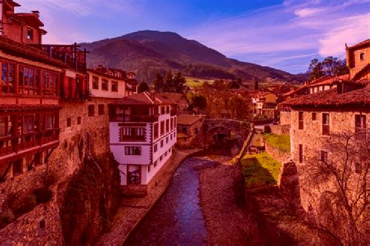 Nova, 37 — Escort in Lierganes, Spain