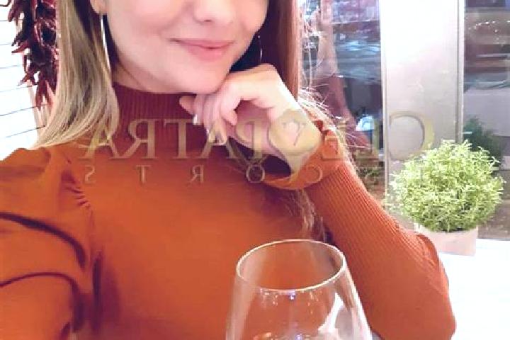 Nova, 38, a auburn amber-eyed latina companion based in Fort Montgomery. Offering Prostate Massage, OWO, Dinner Date, Couples, 69. Available for incall and o...