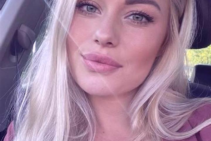 Nova, 38, a blonde hazel-eyed mediterranean companion based in Surda. Offering BDSM, Overnight, Girlfriend Experience. Available for incall and outcall, over...