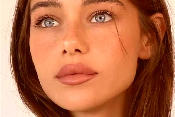 Nova, 38, a brunette brown-eyed asian companion based in Ehrenberg. Offering Tantra, Roleplay, GFE. Available for incall and outcall, day and evening dates.