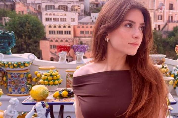 Nova, 38, a brunette brown-eyed mediterranean companion based in Scopeto Madonna Gulia. Offering Party Girl, OWO. Available for incall and outcall, overnight...