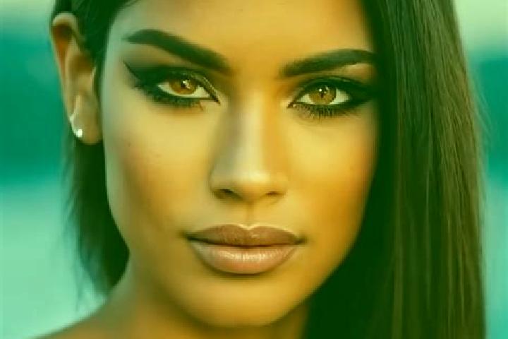 Nova, 38, a red grey-eyed latina companion based in Campestre da Serra. Offering Girlfriend Experience, Roleplay, Dinner Date, Massage. Available for incall ...