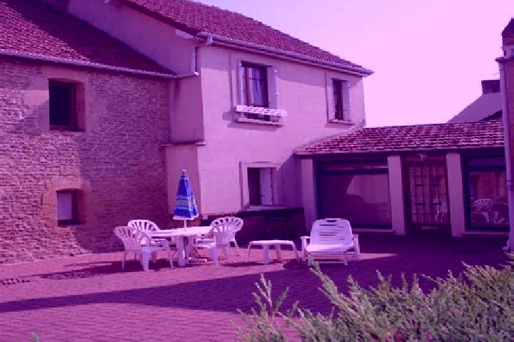 Nova, 38 — Escort in Graye-sur-Mer, France