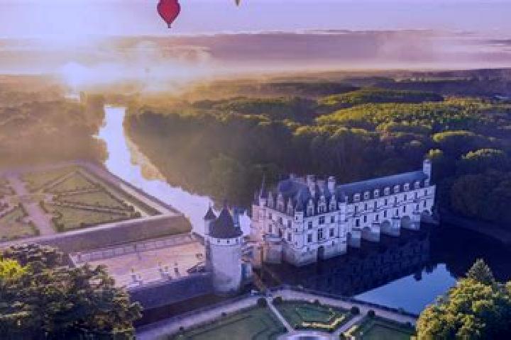 Nova, 38 — Escort in Noyant-de-Touraine, France