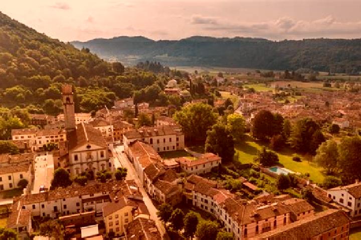 Nova, 38 — Escort in Olevano di Lomellina, Italy