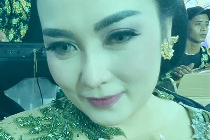 Nova, 38 — Escort in Plumbon, Indonesia