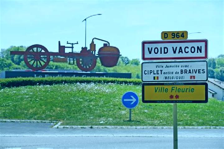 Nova, 38 — Escort in Void-Vacon, France