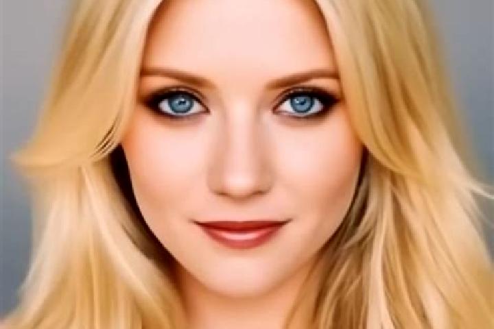 Nova, 39, a blonde amber-eyed caucasian companion based in Starobin. Offering 69, Roleplay, BDSM. Available for incall and outcall, day and evening dates.
