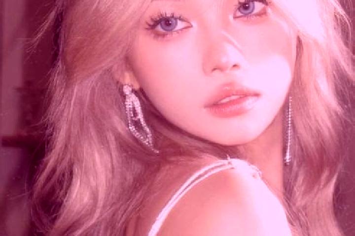 Nova, 39, a blonde grey-eyed asian companion based in Hassa. Offering Striptease, Erotic Massage, CIM, Party Girl. Available for incall and outcall, overnigh...