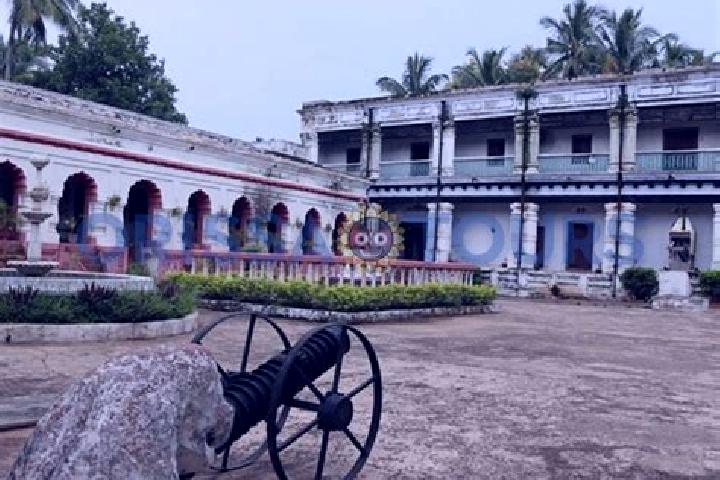 Nova, 39 — Escort in Paralakhemundi, India