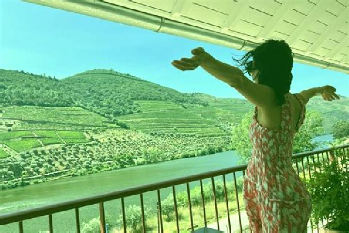 Nova, 39 — Escort in Pinhao, Portugal