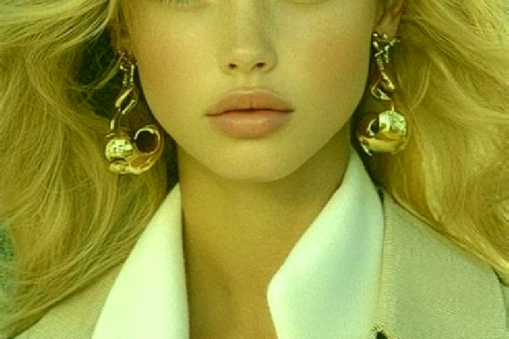 Olivia, 20, a blonde amber-eyed indian companion based in Calmarza. Offering Deep French Kissing, Duos. Available for incall and outcall, day and evening dates.