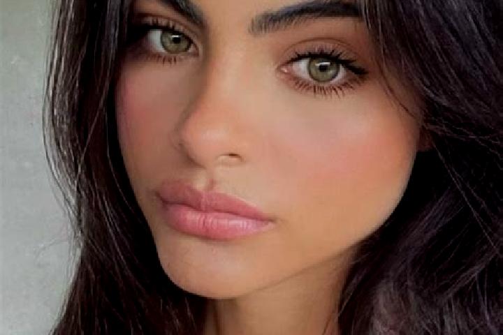 Olivia, 20, a brunette green-eyed ebony companion based in Newbern. Offering Prostate Massage, Party Girl, GFE, Erotic Massage, Girlfriend Experience. Availa...