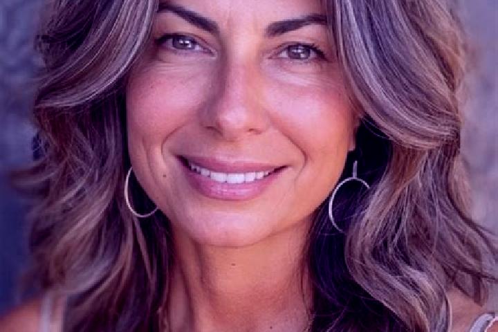 Olivia, 20, a brunette grey-eyed middle eastern companion based in Grand-Brassac. Offering Prostate Massage, Erotic Massage, Dinner Date. Available for incal...