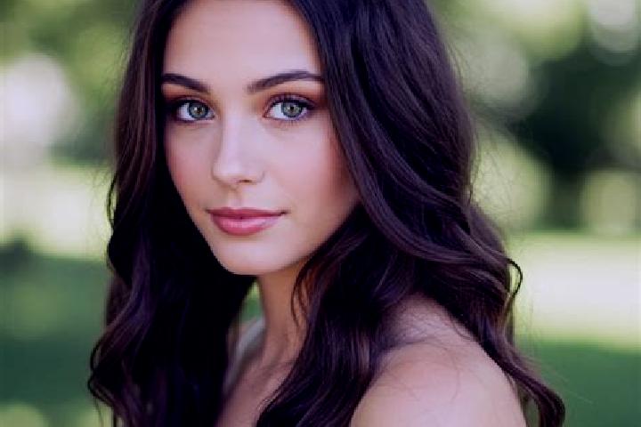 Olivia, 20, a brunette hazel-eyed slavic companion based in Gossas Village. Offering Girlfriend Experience, Party Girl, CIM. Available for incall and outcall...