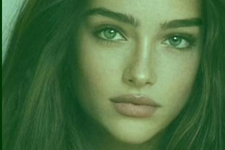 Olivia, 20, a chestnut grey-eyed caucasian companion based in Keroak. Offering Erotic Massage, Couples, Travel Companion. Available for incall and outcall, d...