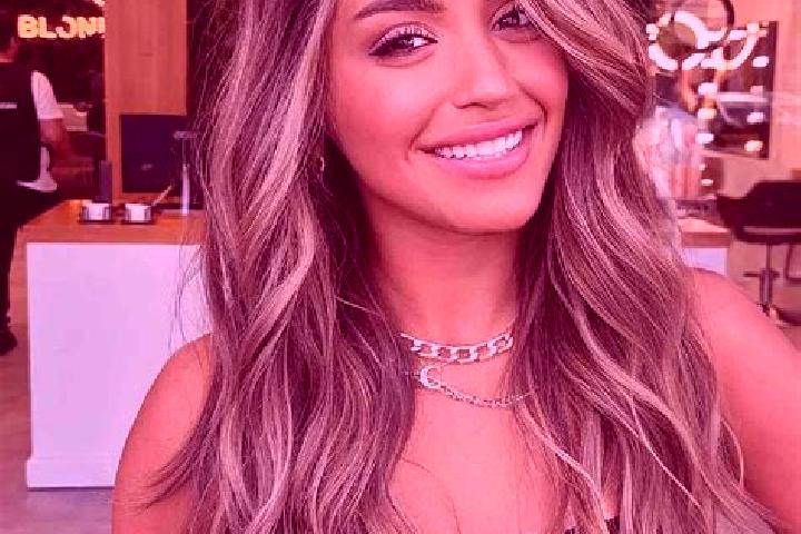 Olivia, 20, a dark blonde dark-eyed european companion based in Montevirginio. Offering Party Girl, BDSM, Erotic Massage. Available for incall and outcall, d...