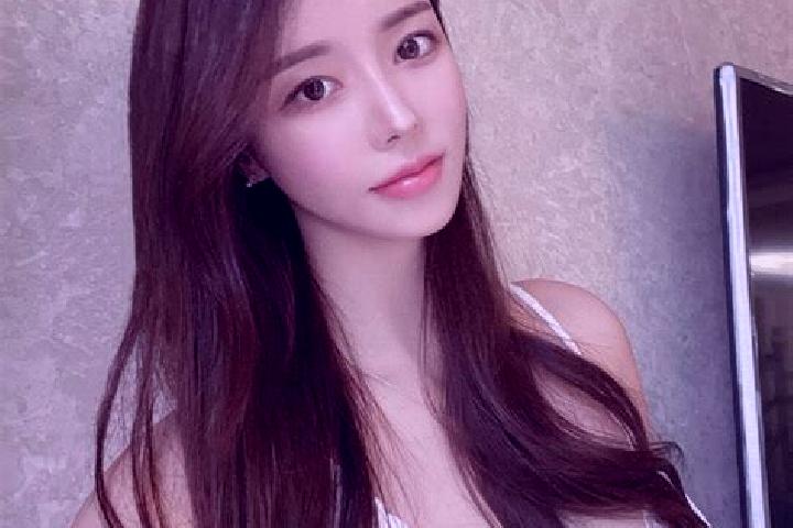 Olivia, 20 — Escort in Tongfan, China
