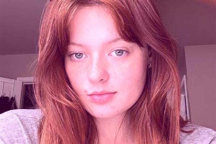 Olivia, 21, a auburn amber-eyed ebony companion based in Seez. Offering Erotic Massage, Prostate Massage, Massage, Couples. Available for incall and outcall,...