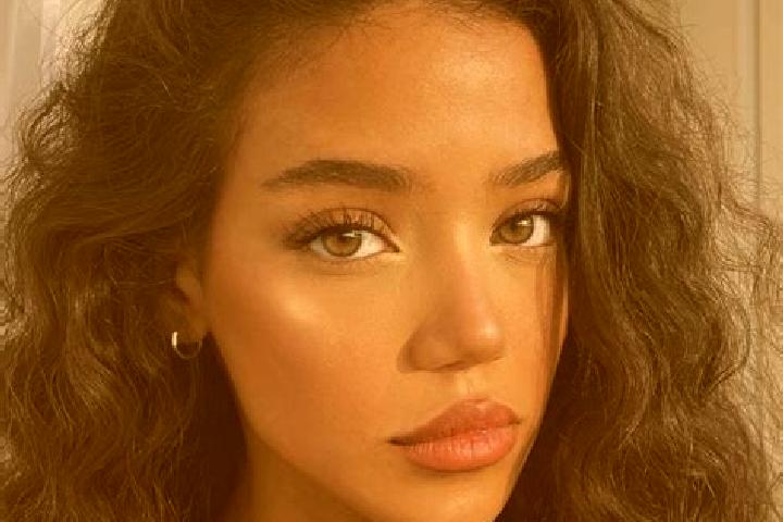 Olivia, 21, a black brown-eyed slavic companion based in Ajuy. Offering Dinner Date, A-Level, Roleplay. Available for incall and outcall, day and evening dates.