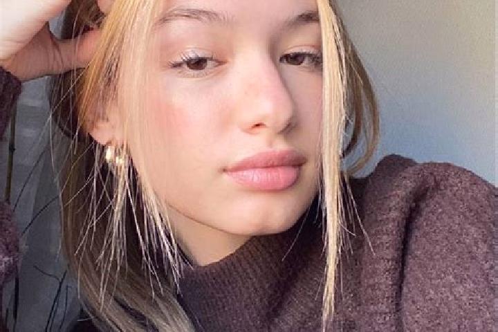 Olivia, 21, a blonde brown-eyed middle eastern companion based in Strodes Mills. Offering 69, Roleplay, Couples. Available for incall and outcall, overnight ...