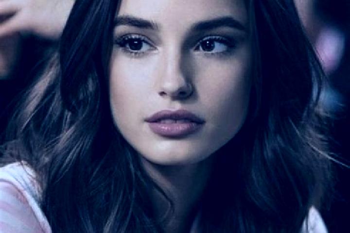Olivia, 21, a brunette brown-eyed asian companion based in Plati. Offering Massage, Deep French Kissing, Party Girl. Available for incall and outcall, day an...