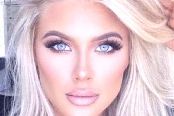 Olivia, 21, a platinum blonde hazel-eyed asian companion based in Karli. Offering Dinner Date, GFE, Overnight, 69, BDSM. Available for incall and outcall, da...