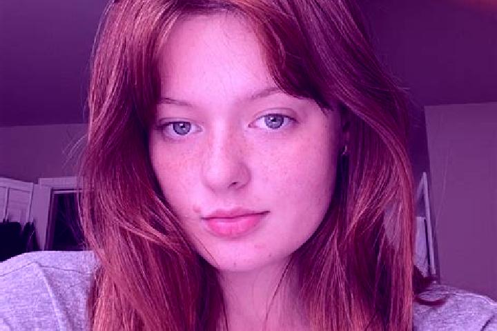 Olivia, 21, a red grey-eyed indian companion based in Suplacu de Barcau. Offering Party Girl, Dinner Date, Roleplay, BDSM. Available for incall and outcall, ...