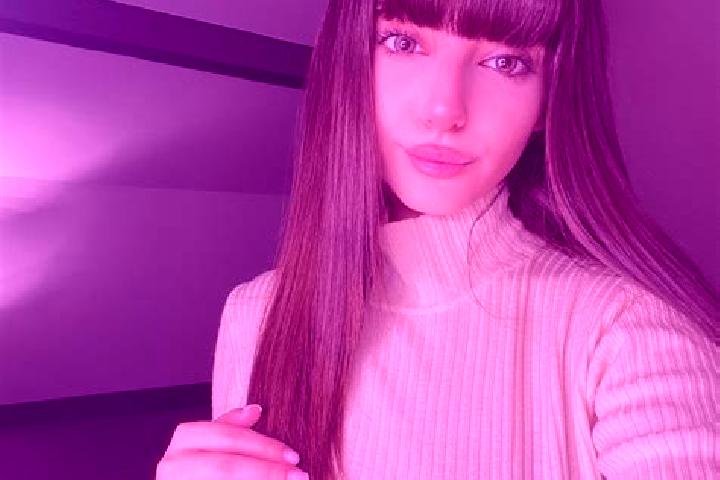 Olivia, 21 — Escort in Khaneqah-e Olya, Iran