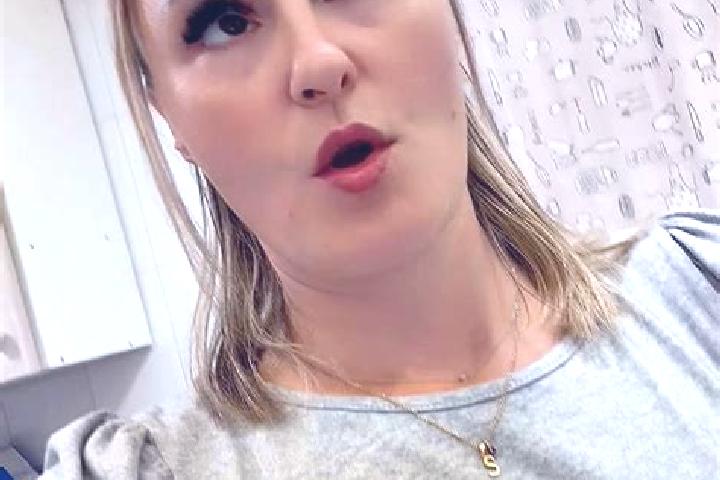 Olivia, 21 — Escort in Pruna, Spain