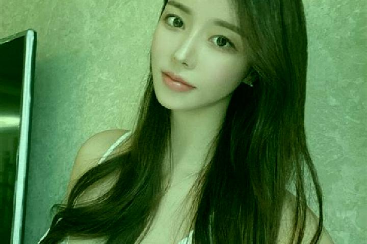 Olivia, 21 — Escort in Simcheon, South Korea