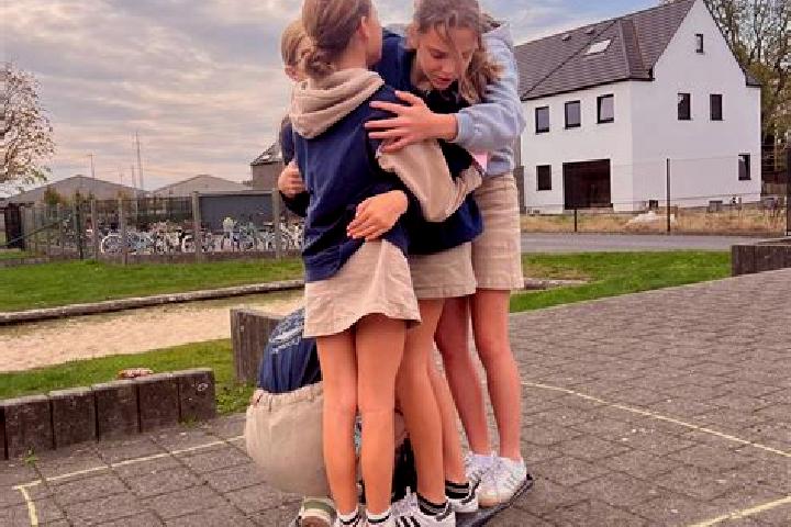 Olivia, 21 — Escort in Sint-Baafs-Vijve, Belgium