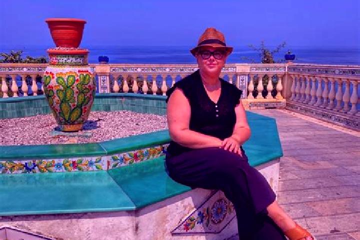 Olivia, 22, a blonde amber-eyed latina companion based in Santo Stefano di Camastra. Offering Travel Companion, A-Level, GFE. Available for incall and outcal...